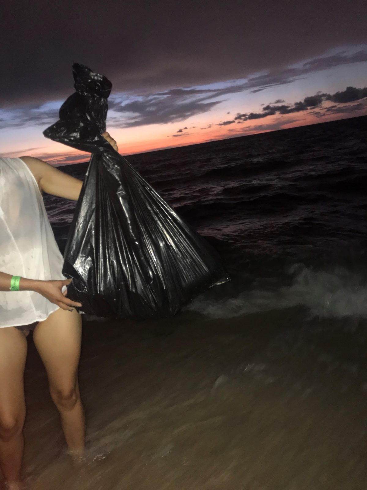 This is 30 minutes of collecting small plastics on Baru beach